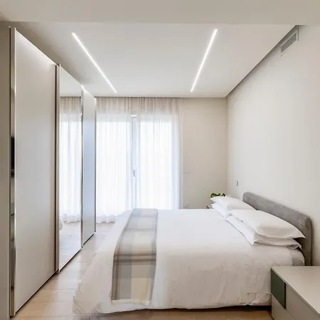 Alba Royal - 2 *