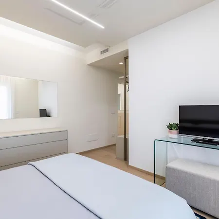 Alba Royal - 2 *