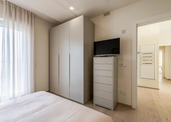 Alba Royal - 1 * برا