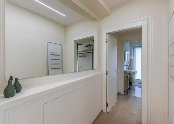 Alba Royal - 1 برا